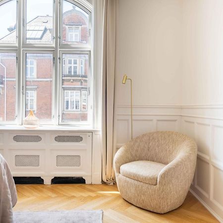 Lovely 3Br Manor Apartment 5 Min From Tivoli Gardens Copenhagen Exterior photo
