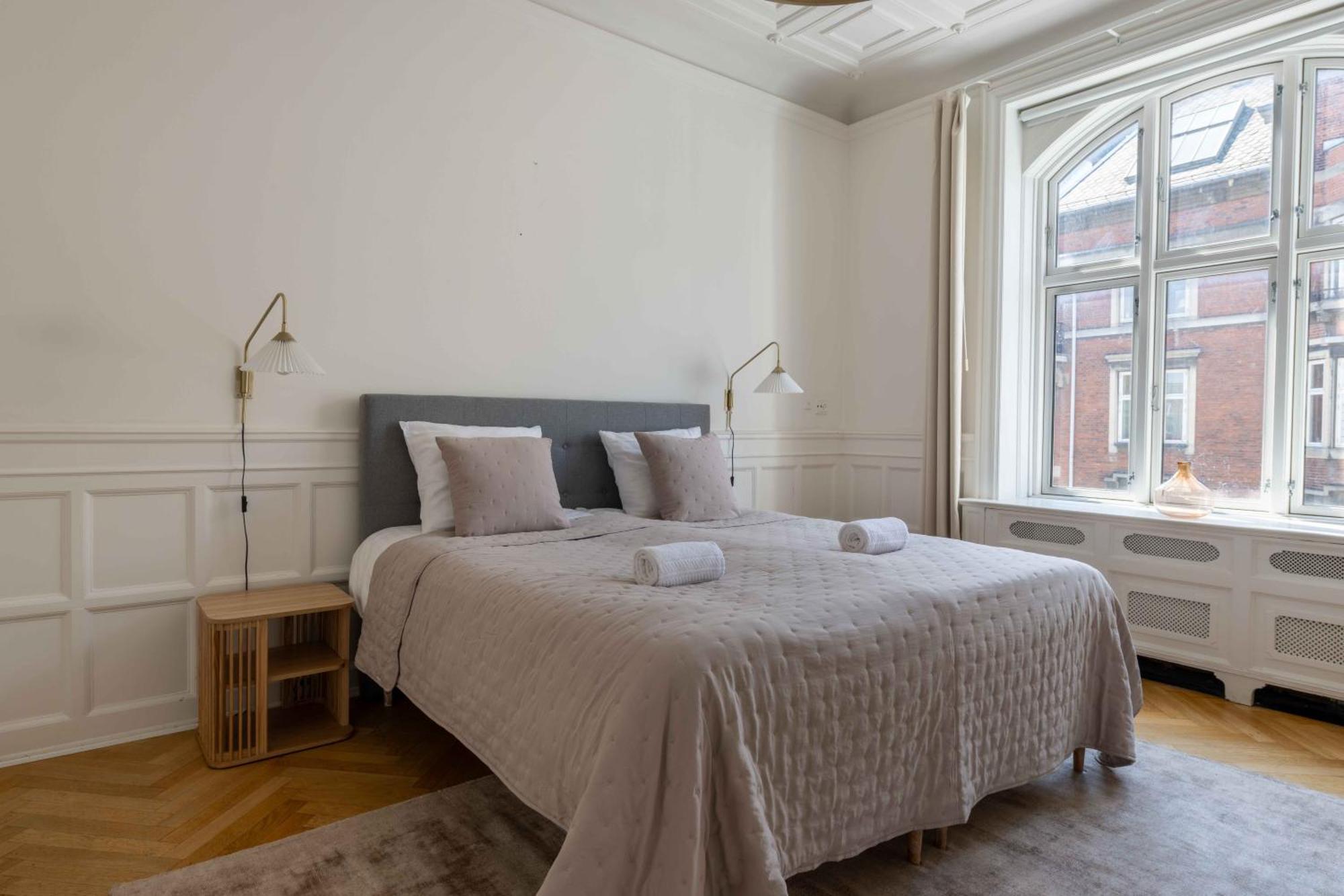 Lovely 3Br Manor Apartment 5 Min From Tivoli Gardens Copenhagen Exterior photo